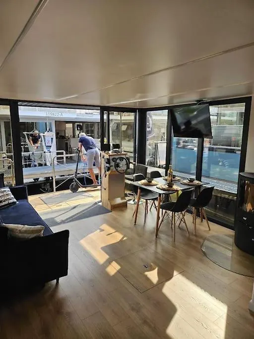 Hotel Waterbliss Berlino Germania